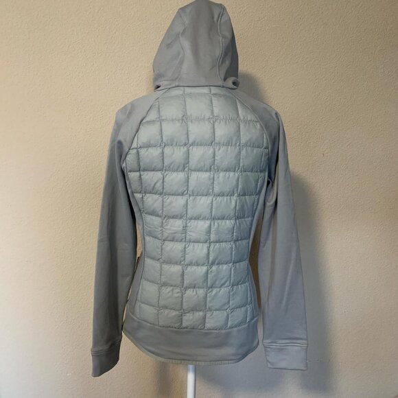 The North Face ThermoBall Hybrid Hoodie in light gray - Picture 2 of 7